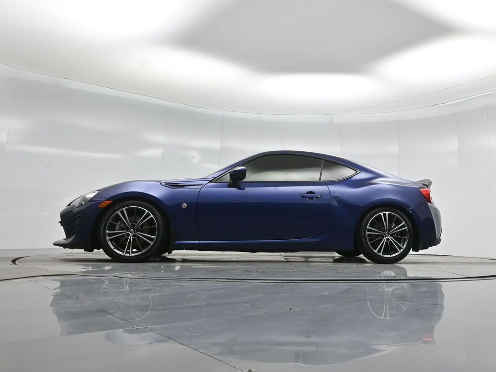 Used 2017 Toyota 86 image 43