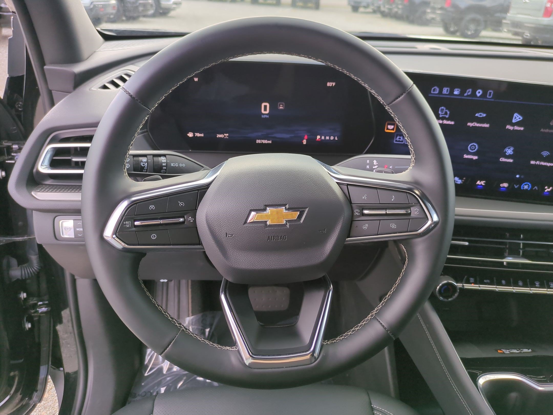 Used 2026 Chevrolet Traverse LT AWD/4WD image 18
