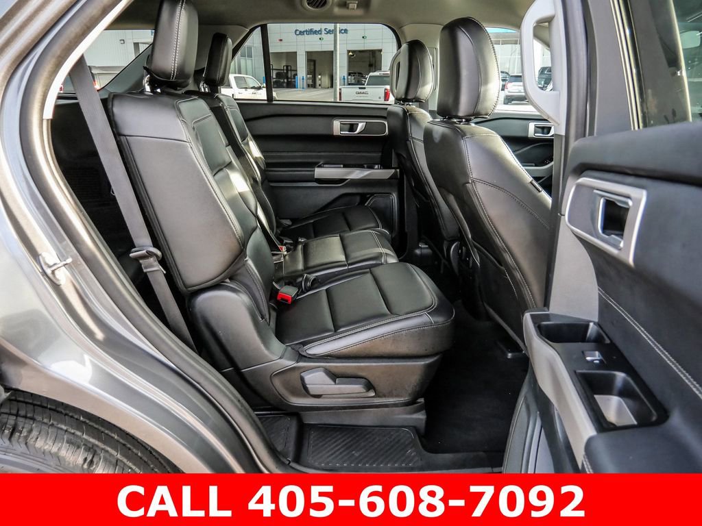 Used 2024 Ford Explorer XLT w/ Equipment Group 202A RWD image 20