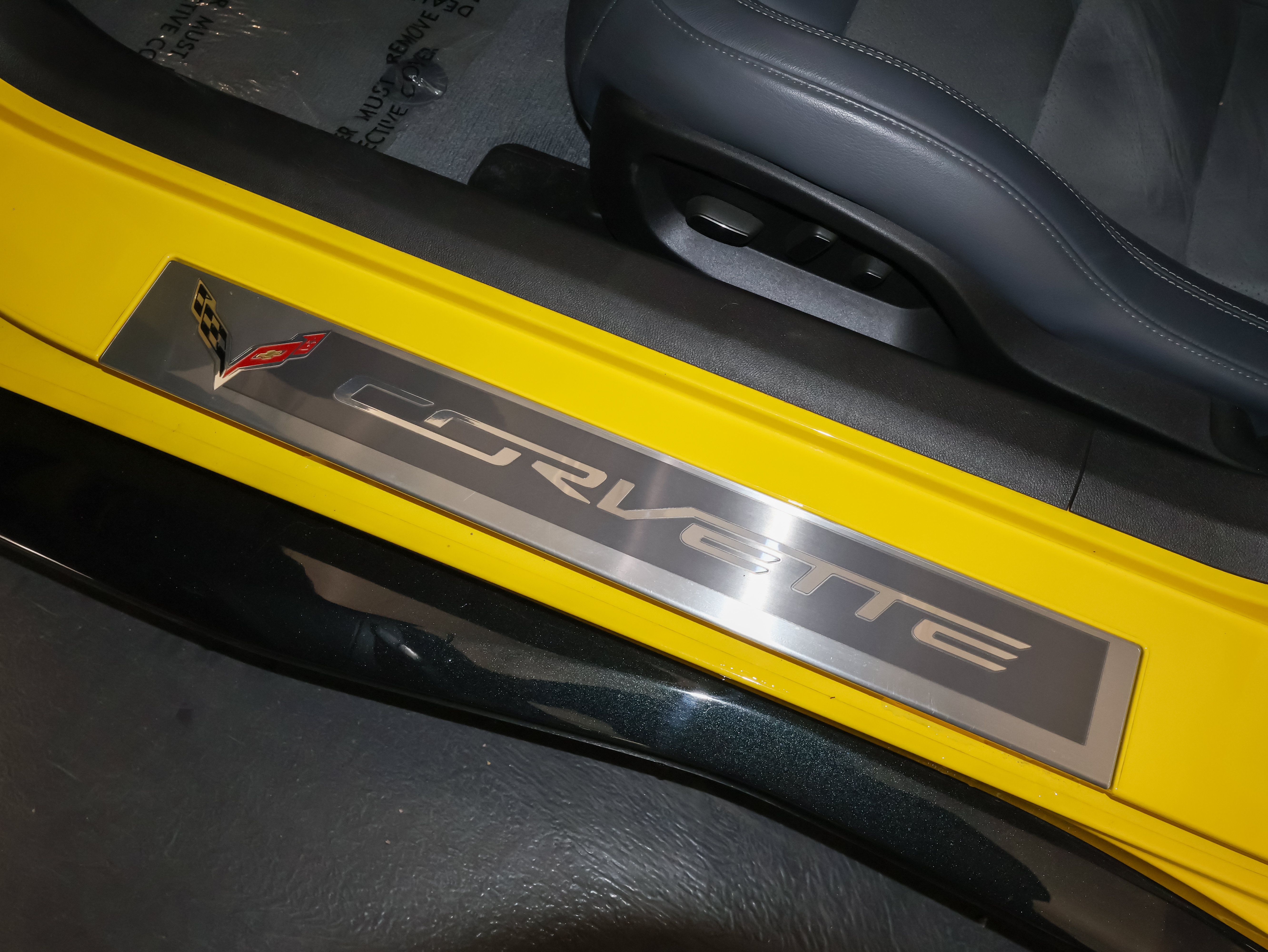 Used 2016 Chevrolet Corvette Z06 w/ 3LZ Preferred Equipment Group RWD image 15