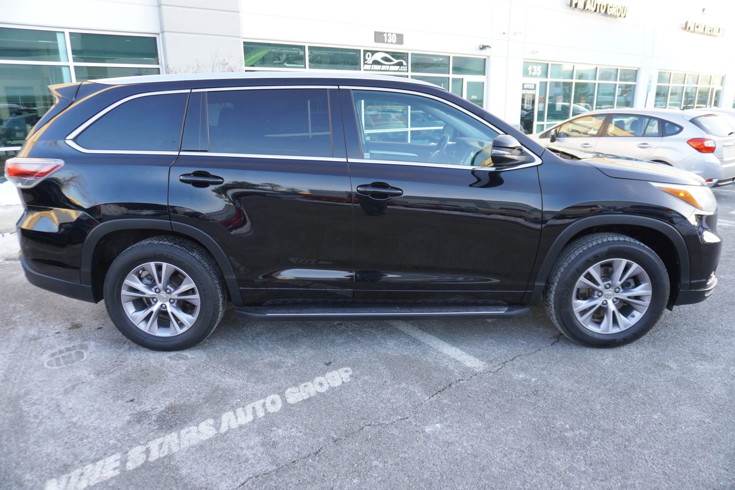 Used 2015 Toyota Highlander XLE image 8