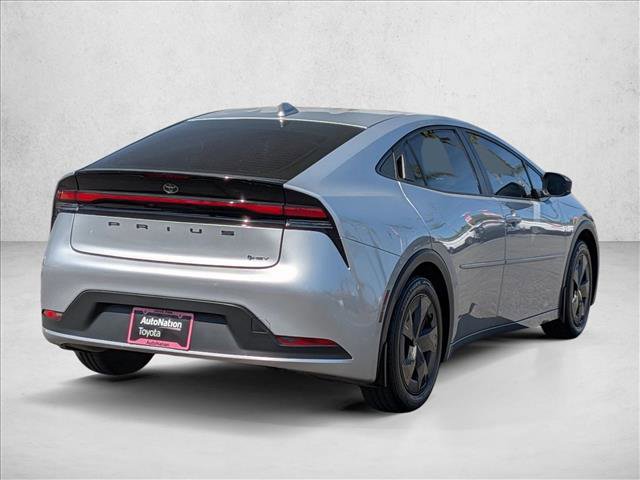 Used 2024 Toyota Prius LE image 5