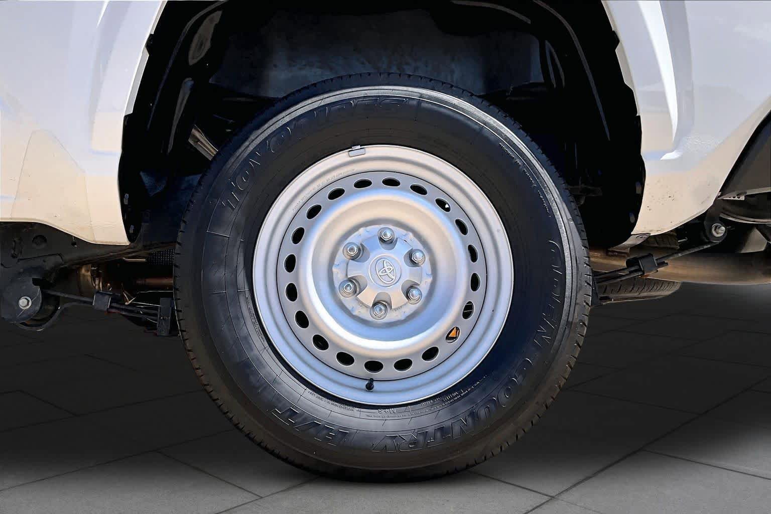 Used 2024 Toyota Tacoma SR image 10