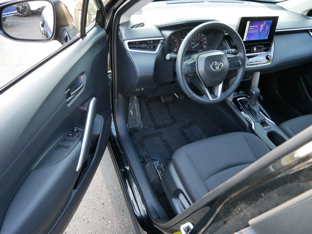 Certified 2024 Toyota Corolla Cross LE AWD/4WD image 10