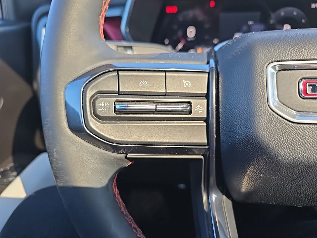 Used 2025 GMC Canyon AT4 w/ AT4X Package image 14