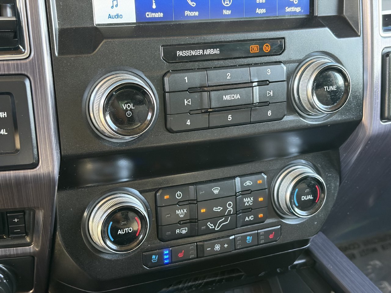 Used 2021 Ford F350 Limited AWD/4WD image 29