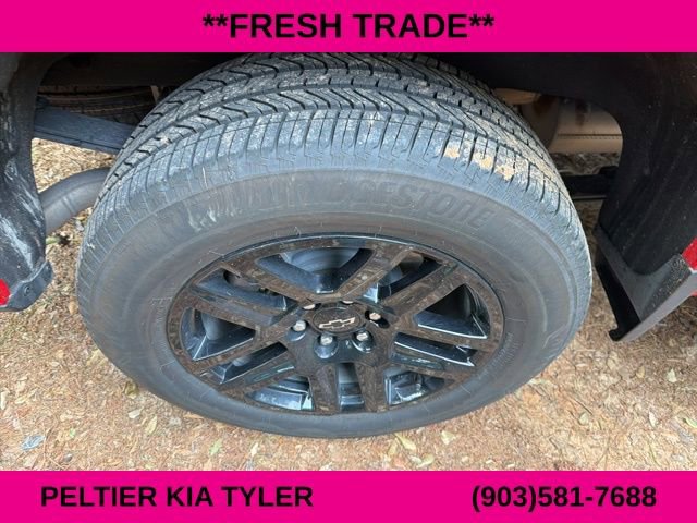 Used 2025 Chevrolet Silverado 1500 Custom RWD image 11