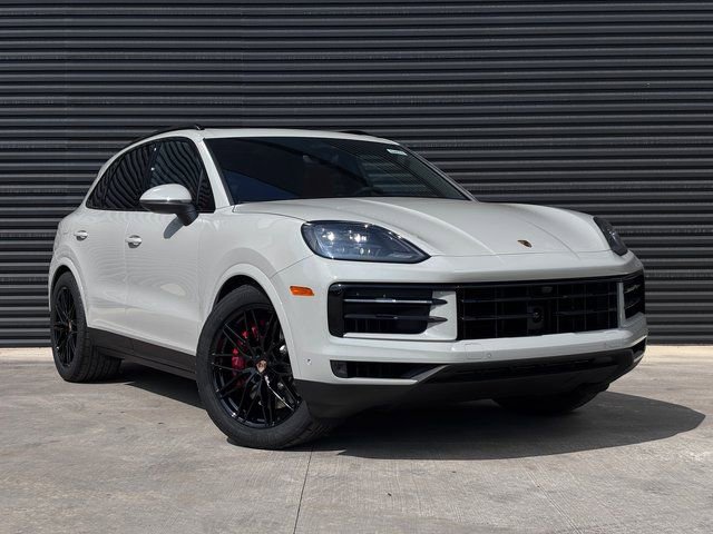 New 2026 Porsche Cayenne S image 9