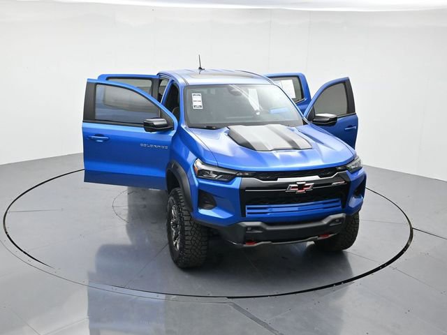 Used 2024 Chevrolet Colorado ZR2 w/ Technology Package AWD/4WD image 46