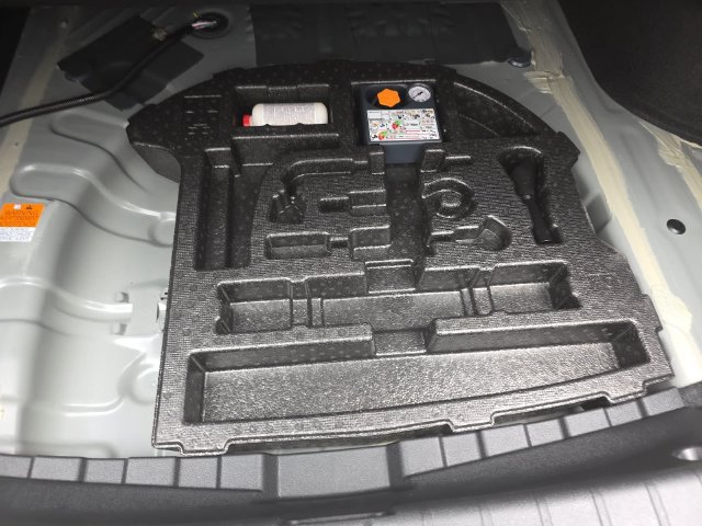 New 2027 Nissan Sentra SR w/ SR All Weather Package FWD image 36
