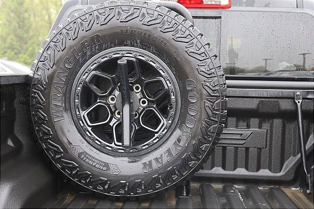 New 2024 Chevrolet Colorado ZR2 w/ ZR2 Bison Edition image 6