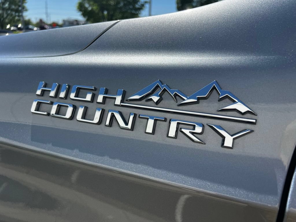 Used 2023 Chevrolet Tahoe High Country AWD/4WD image 22