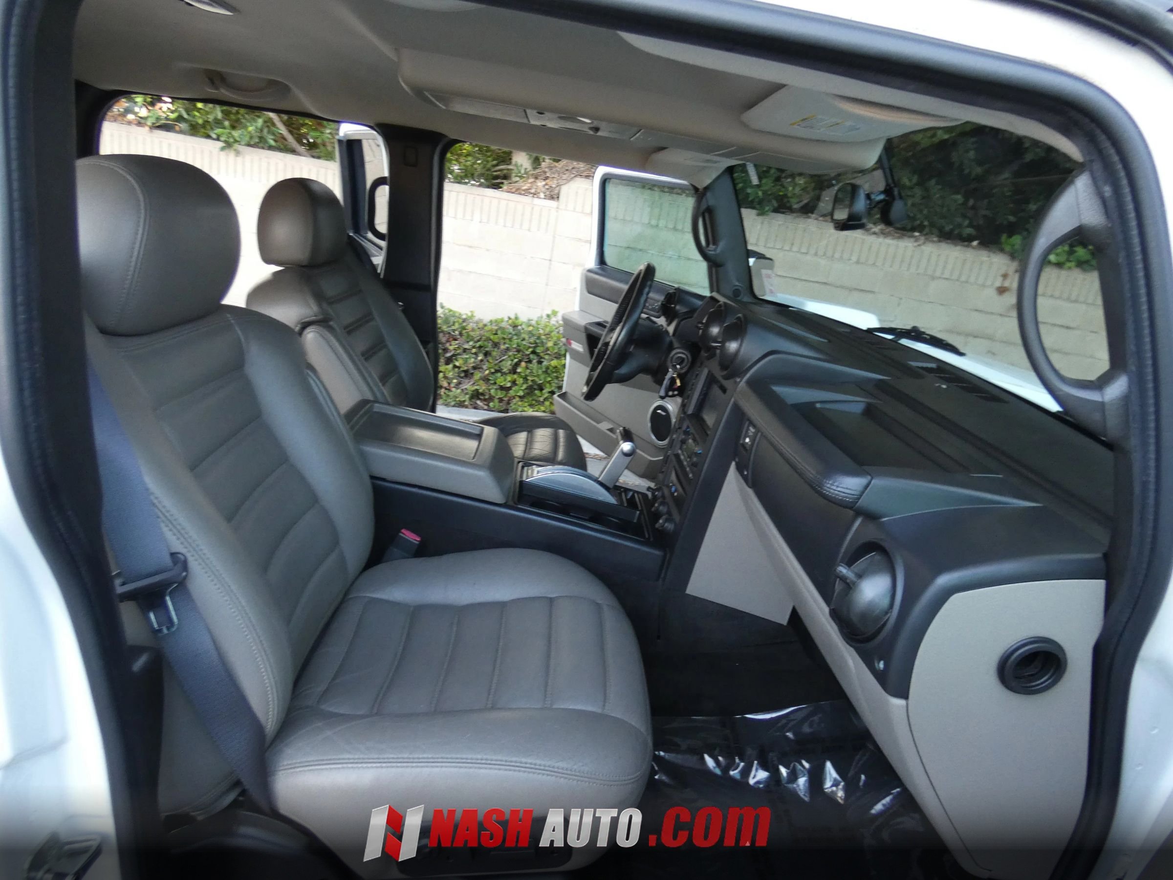 Used 2005 HUMMER H2 w/ Preferred Equipment Group AWD/4WD image 22