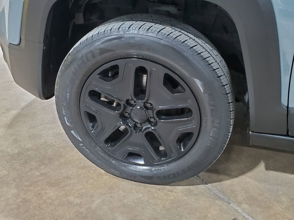 Used 2017 Jeep Renegade Trailhawk image 41