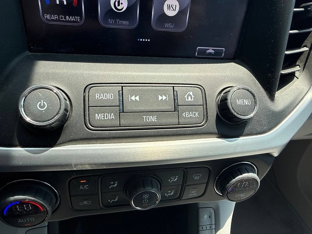 Used 2017 GMC Acadia SLT FWD image 30
