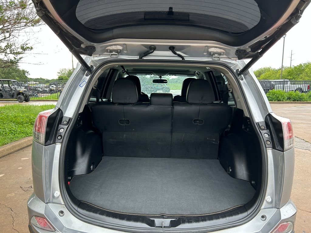 Used 2016 Toyota RAV4 XLE FWD image 26