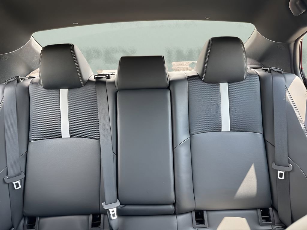 Used 2025 Toyota Camry SE FWD image 11