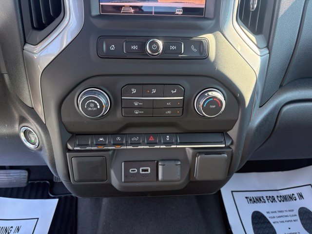 Used 2026 Chevrolet Silverado 1500 Custom AWD/4WD image 18