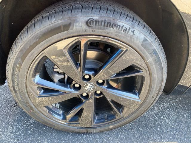 Used 2025 Buick Envision Sport Touring image 9