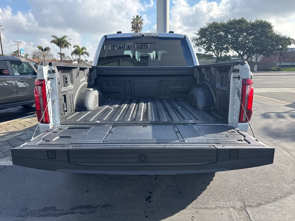 Used 2025 Ford F150 Raptor AWD/4WD image 7