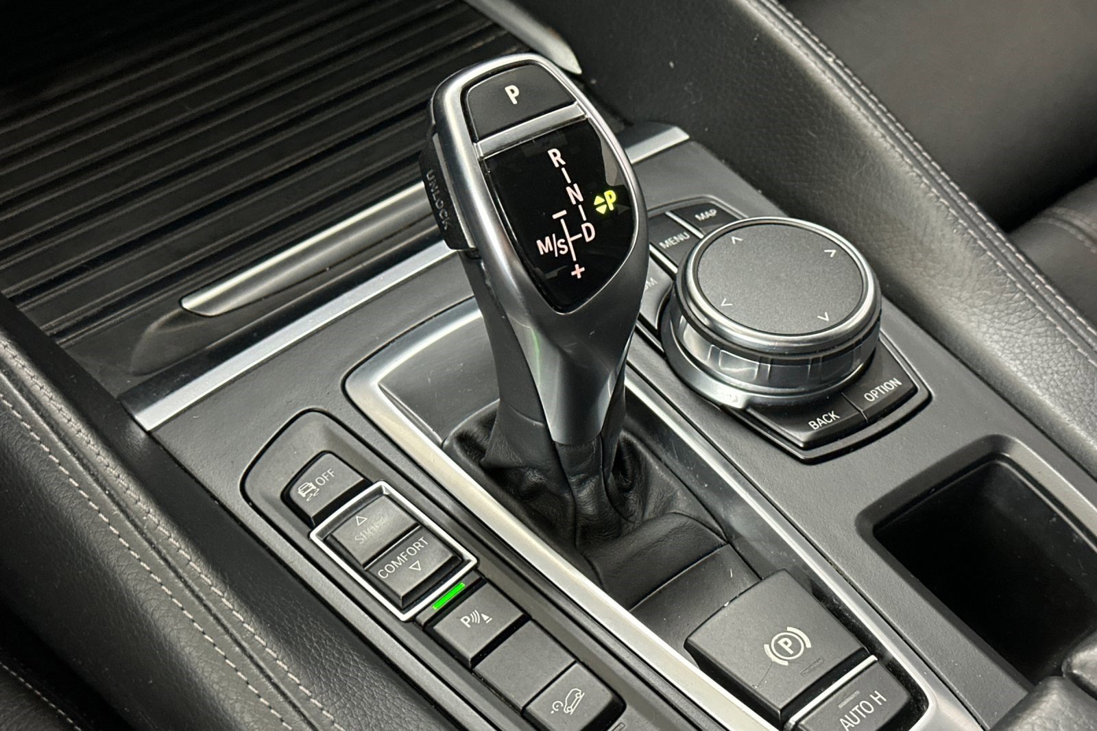 Used 2019 BMW X6 xDrive35i w/ M Sport Package image 17