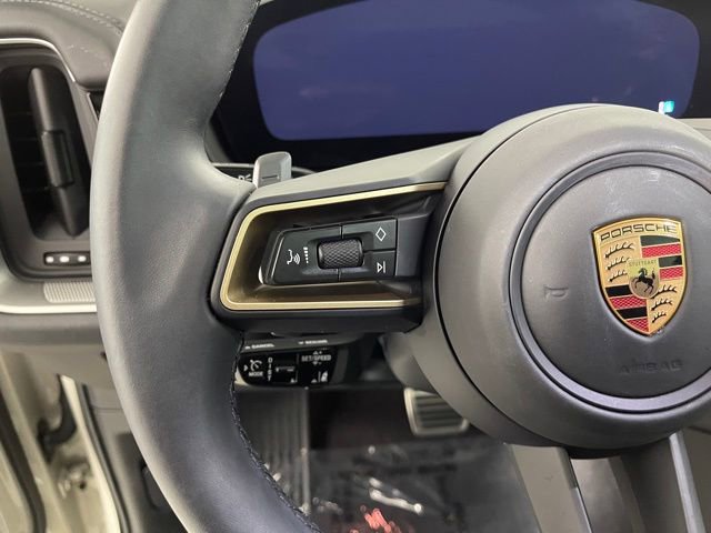 Used 2025 Porsche Cayenne S image 39