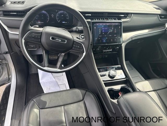 Used 2024 Jeep Grand Cherokee L Limited w/ Luxury Tech Group II AWD/4WD image 11