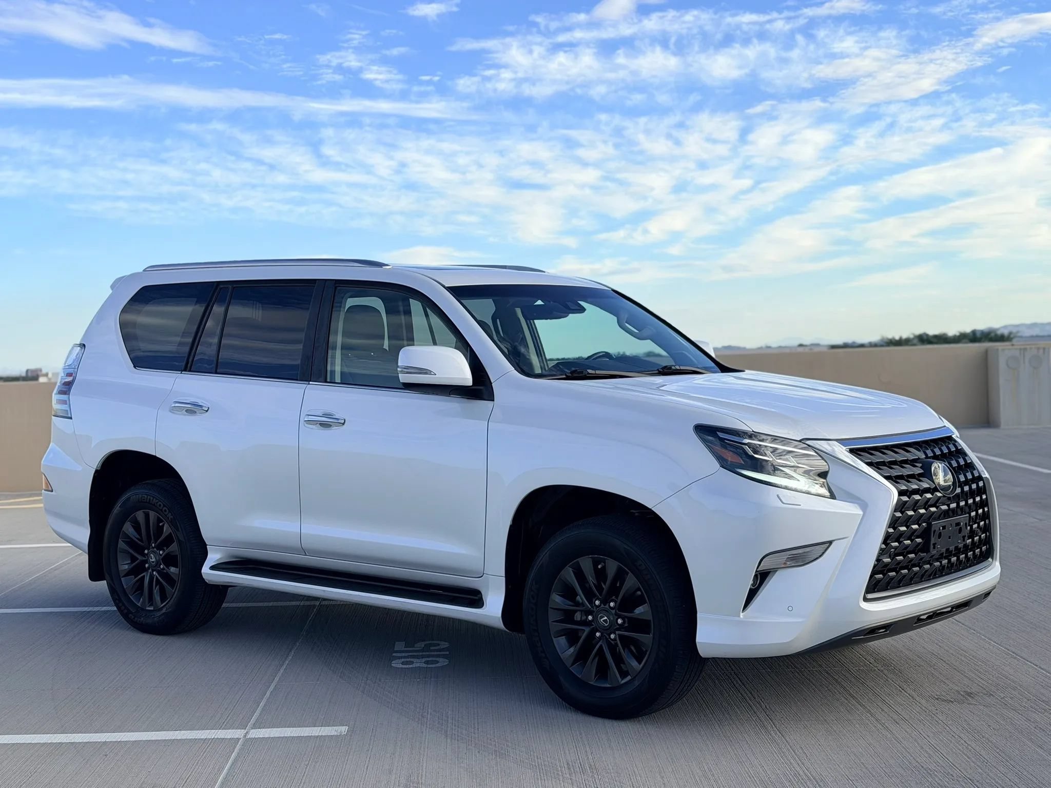 Used 2020 Lexus GX 460 Premium w/ Premium Package AWD/4WD image 3