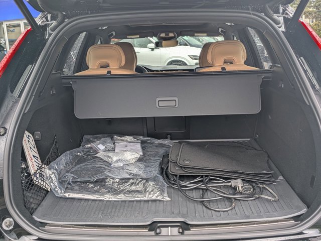 Used 2024 Volvo XC60 T8 Ultimate w/ Protection Package Premier image 7