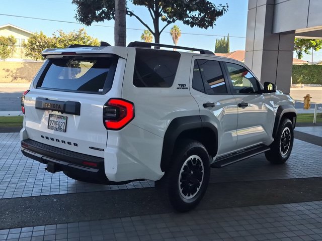 Certified 2026 Toyota 4Runner TRD Off-Road AWD/4WD image 8