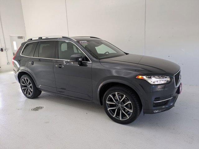 Used 2016 Volvo XC90 T6 Momentum w/ Momentum Plus Package AWD/4WD image 3