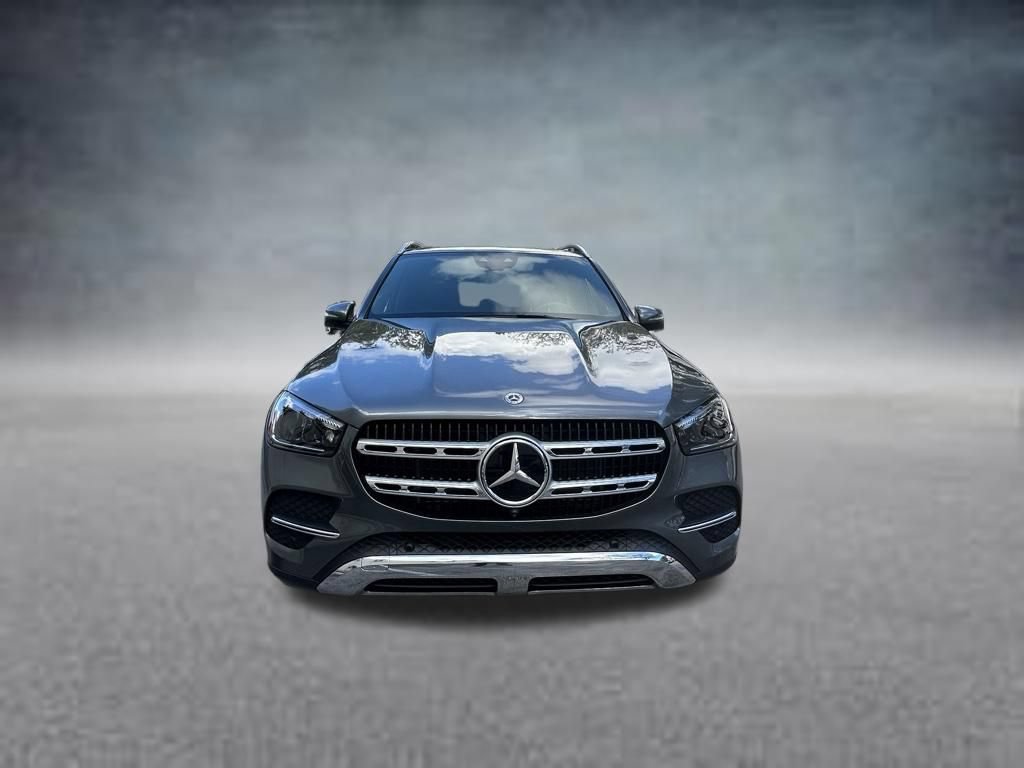 Used 2025 Mercedes-Benz GLE 450e 4MATIC image 2