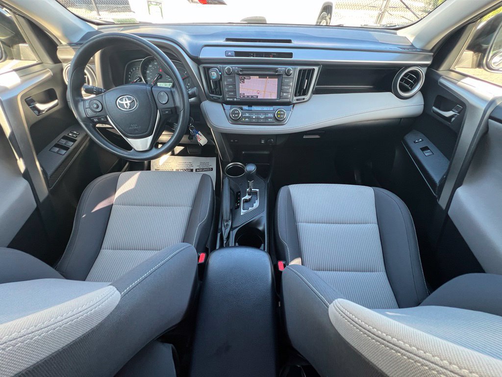 Used 2015 Toyota RAV4 XLE FWD image 23
