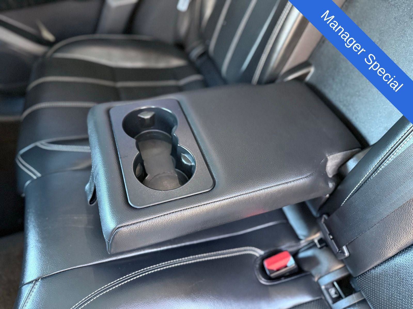 Used 2020 Land Rover Range Rover Velar S image 34