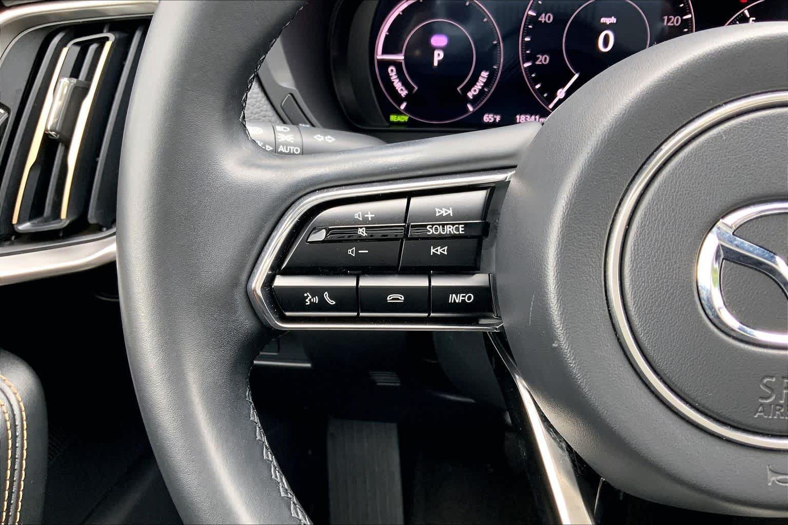 Certified 2025 MAZDA CX-70 Plug-In Hybrid w/ Premium Pkg AWD/4WD image 24