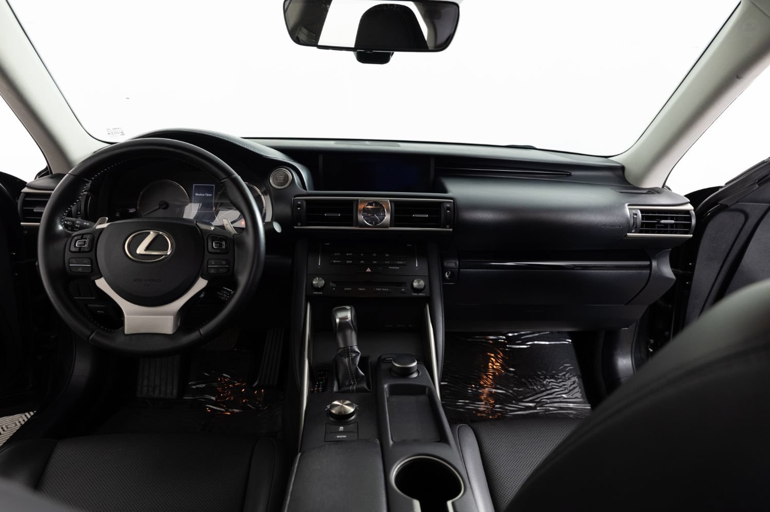 Used 2017 Lexus IS 200t RWD image 33