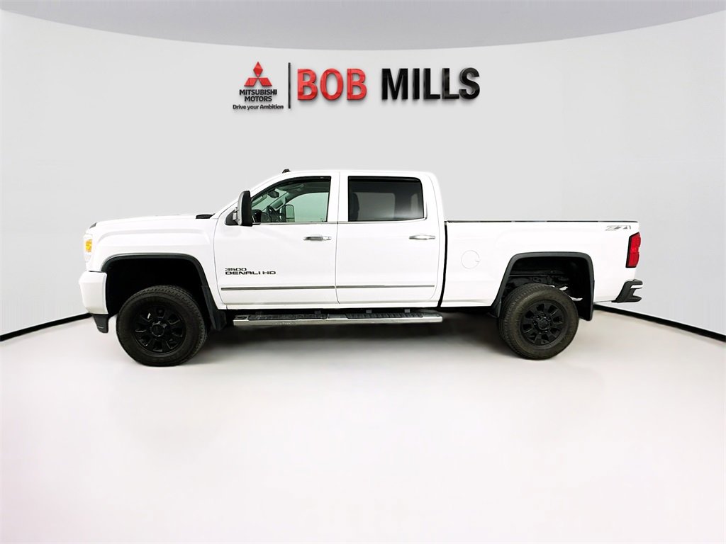 Used 2015 GMC Sierra 3500 Denali w/ Duramax Plus Package image 4