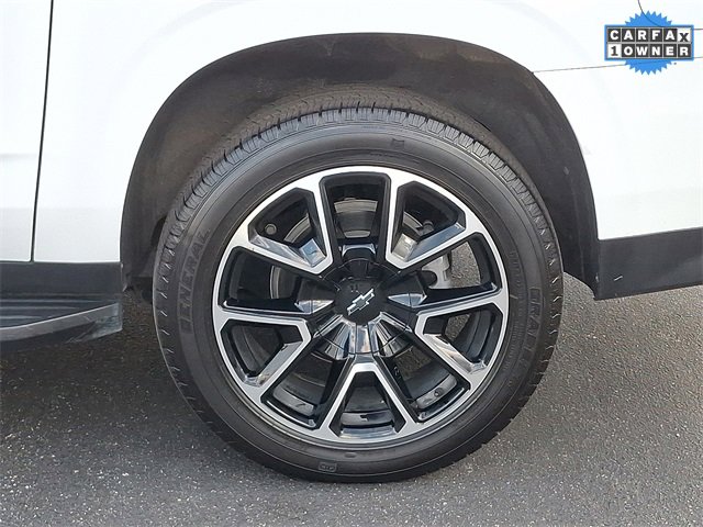 Used 2024 Chevrolet Suburban RST image 8