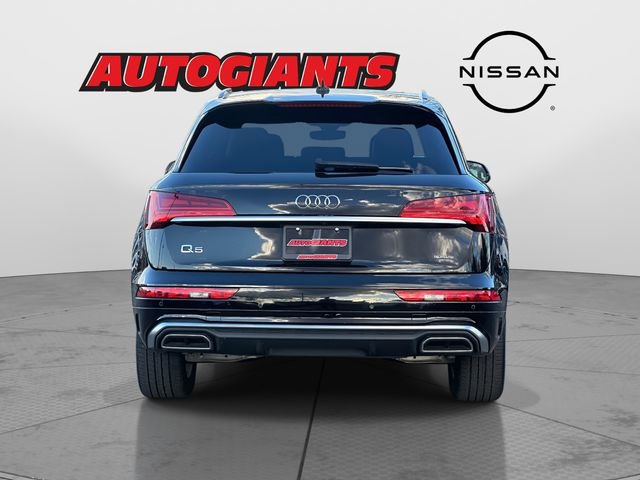 Used 2022 Audi Q5 2.0T Premium w/ Convenience Package image 4