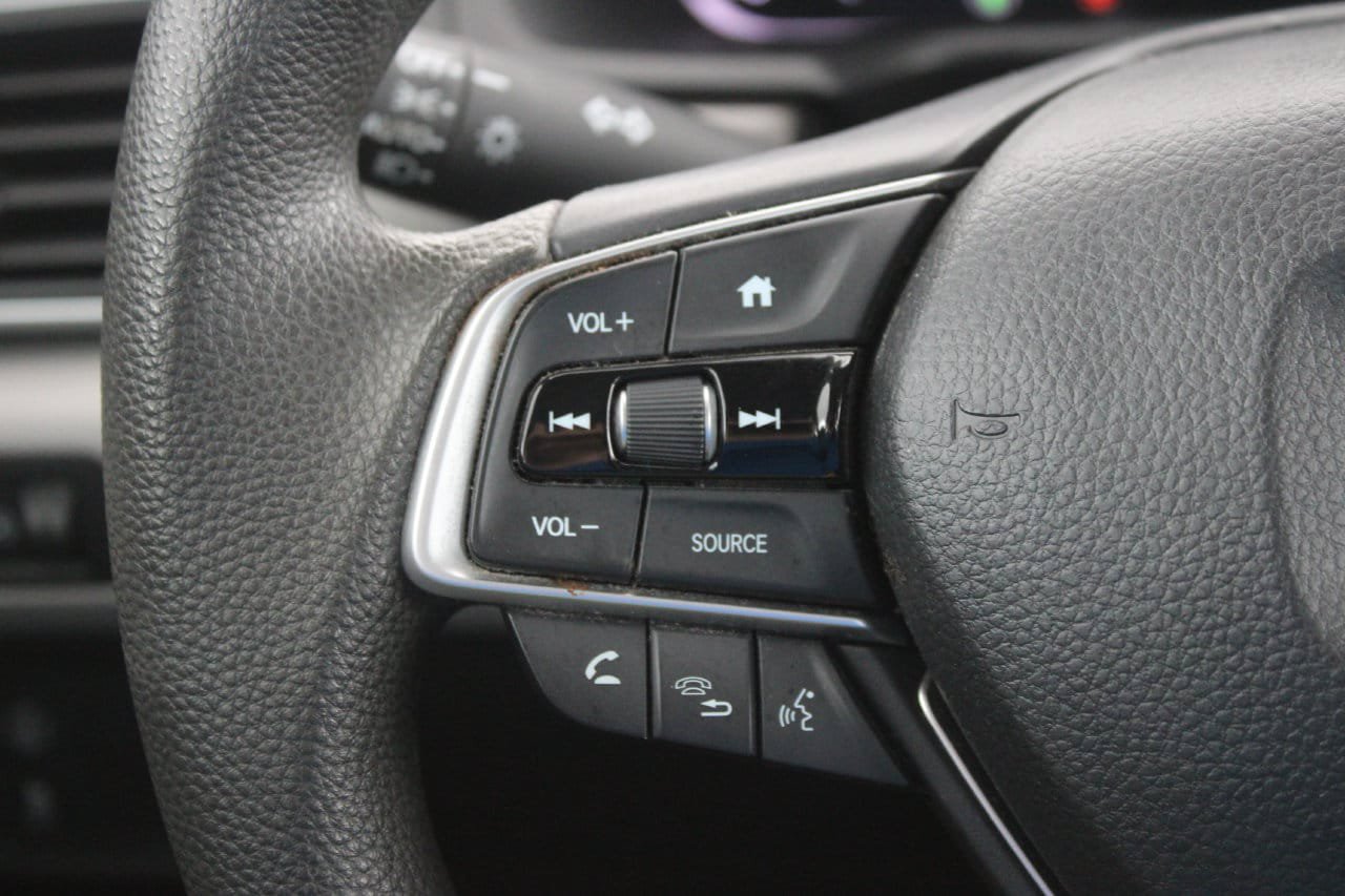 Used 2019 Honda Accord LX image 13