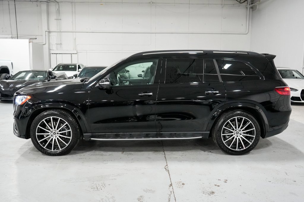 Used 2024 Mercedes-Benz GLS 580 4MATIC image 2