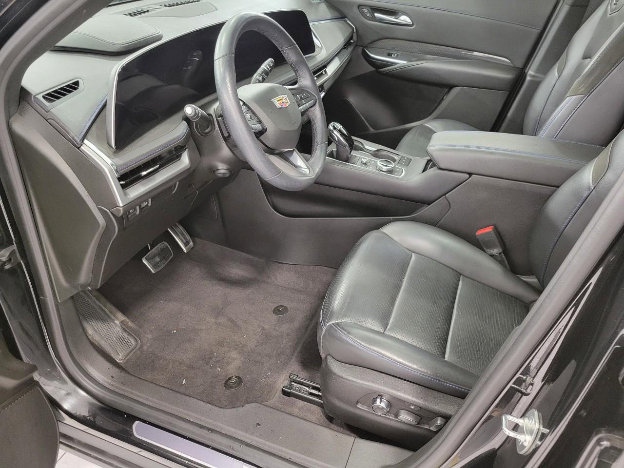 Certified 2024 Cadillac XT4 Sport image 9