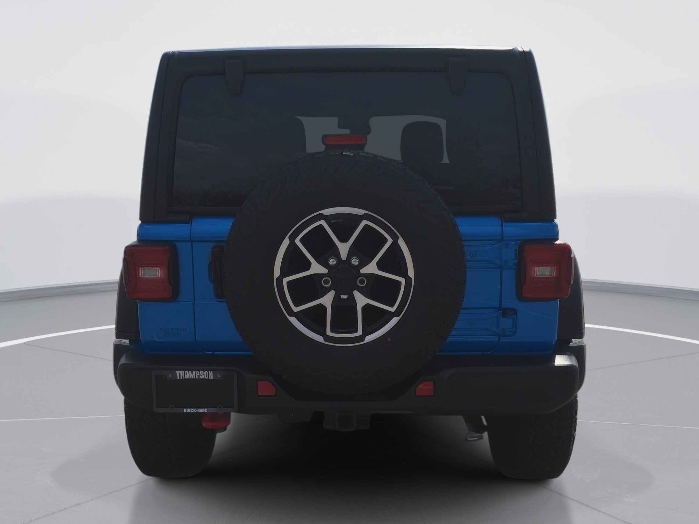 Used 2024 Jeep Wrangler Unlimited Rubicon w/ Convenience Group AWD/4WD image 4