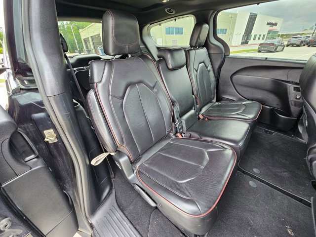 Used 2020 Chrysler Pacifica Limited FWD image 21