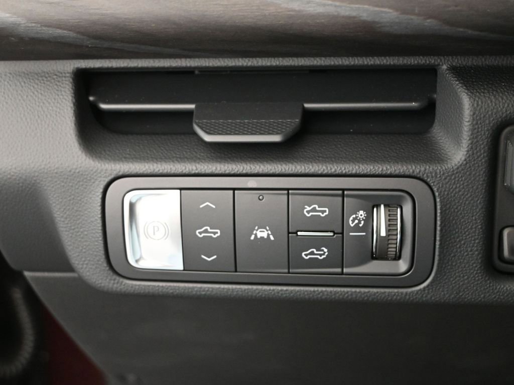 New 2025 GMC Sierra EV Denali image 33