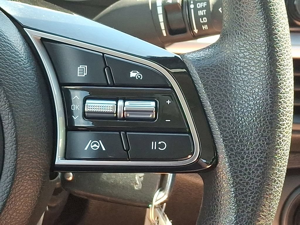 Used 2023 Kia Forte LXS FWD image 25