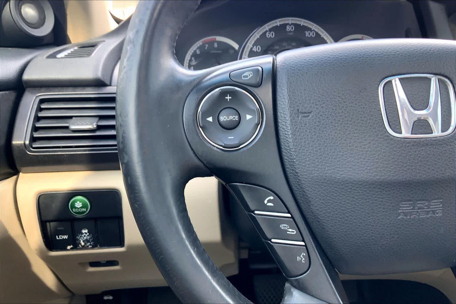 Used 2015 Honda Accord EX-L image 18