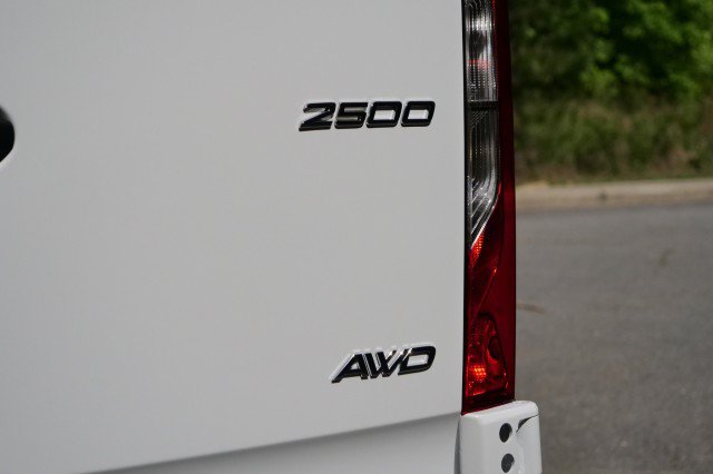Used 2025 Mercedes-Benz Sprinter 2500 image 17