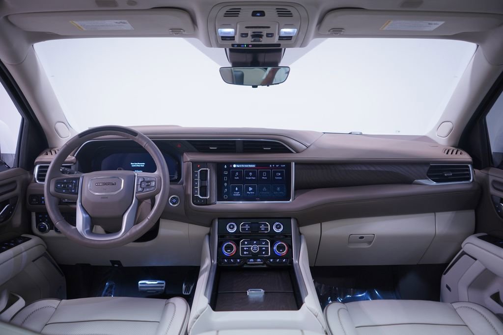 Used 2024 GMC Yukon Denali w/ Advanced Technology Package image 10