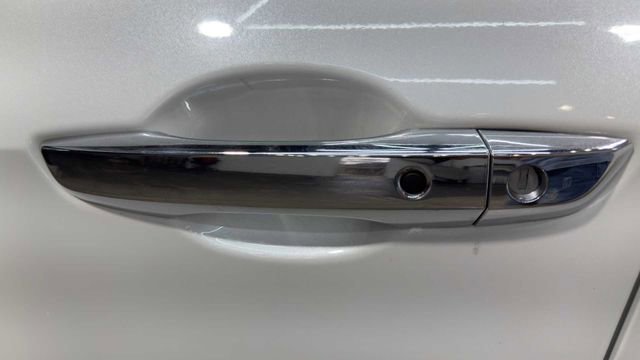 Used 2020 Honda Civic Touring image 11